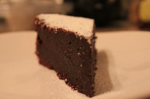 torta caprese - italian flourless chocolate almond cake